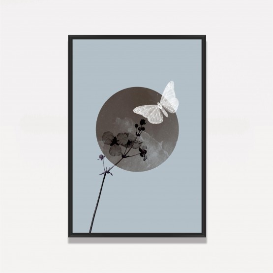 Quadro Borboleta Branca Sobre a Lua Cheia com Flor