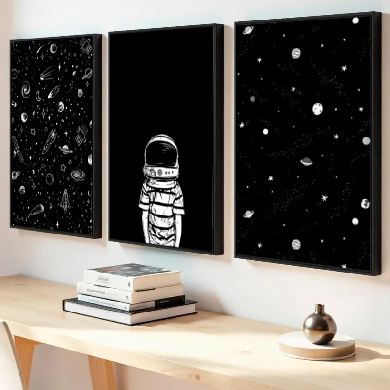 Kit Quadros Universo Astronauta Estrelas Galáxias - Preto e Branco